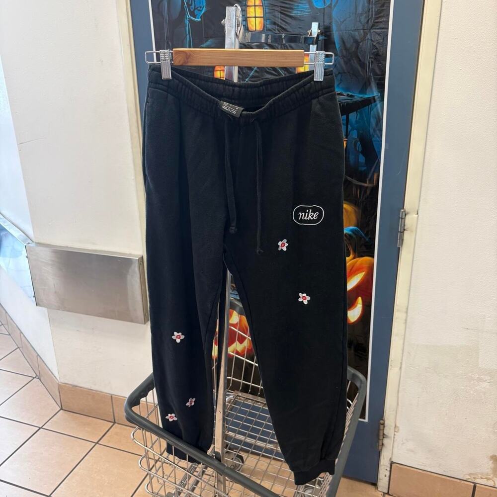 Nike black sweatpants with flower